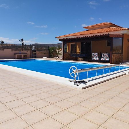 Villa Casa Del Sol 3 Bedroom Villa With Private Solar Covered 12M X 6M Pool Minimum Stay 7 Nights Chromecast And Wifi Throughout The Property Triquivijate Exteriör bild