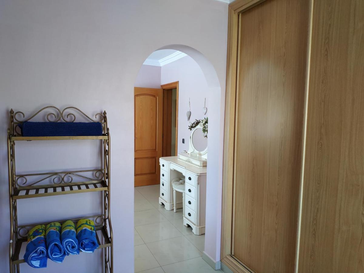 Villa Casa Del Sol 3 Bedroom Villa With Private Solar Covered 12M X 6M Pool Minimum Stay 7 Nights Chromecast And Wifi Throughout The Property Triquivijate Exteriör bild
