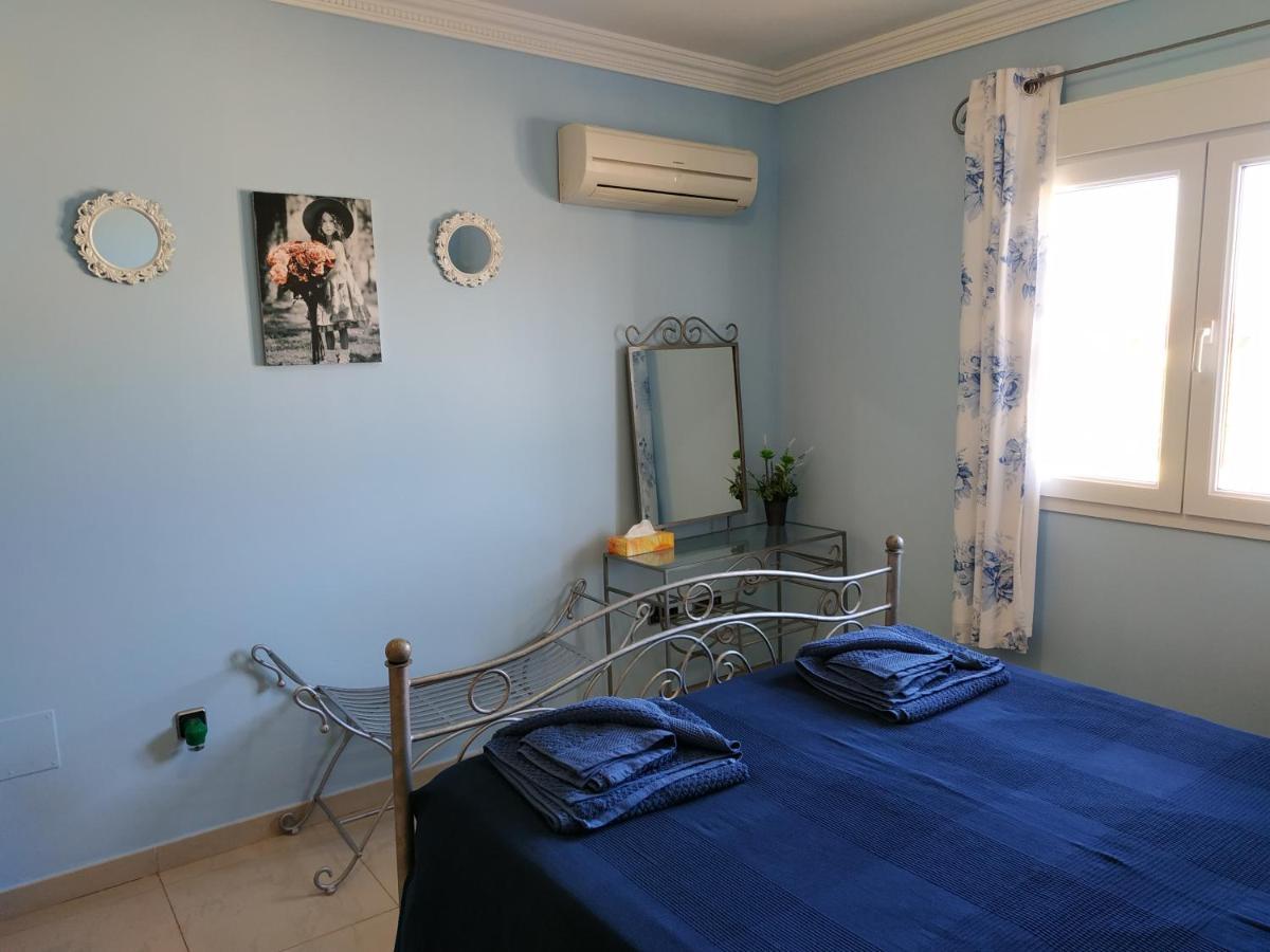 Villa Casa Del Sol 3 Bedroom Villa With Private Solar Covered 12M X 6M Pool Minimum Stay 7 Nights Chromecast And Wifi Throughout The Property Triquivijate Exteriör bild