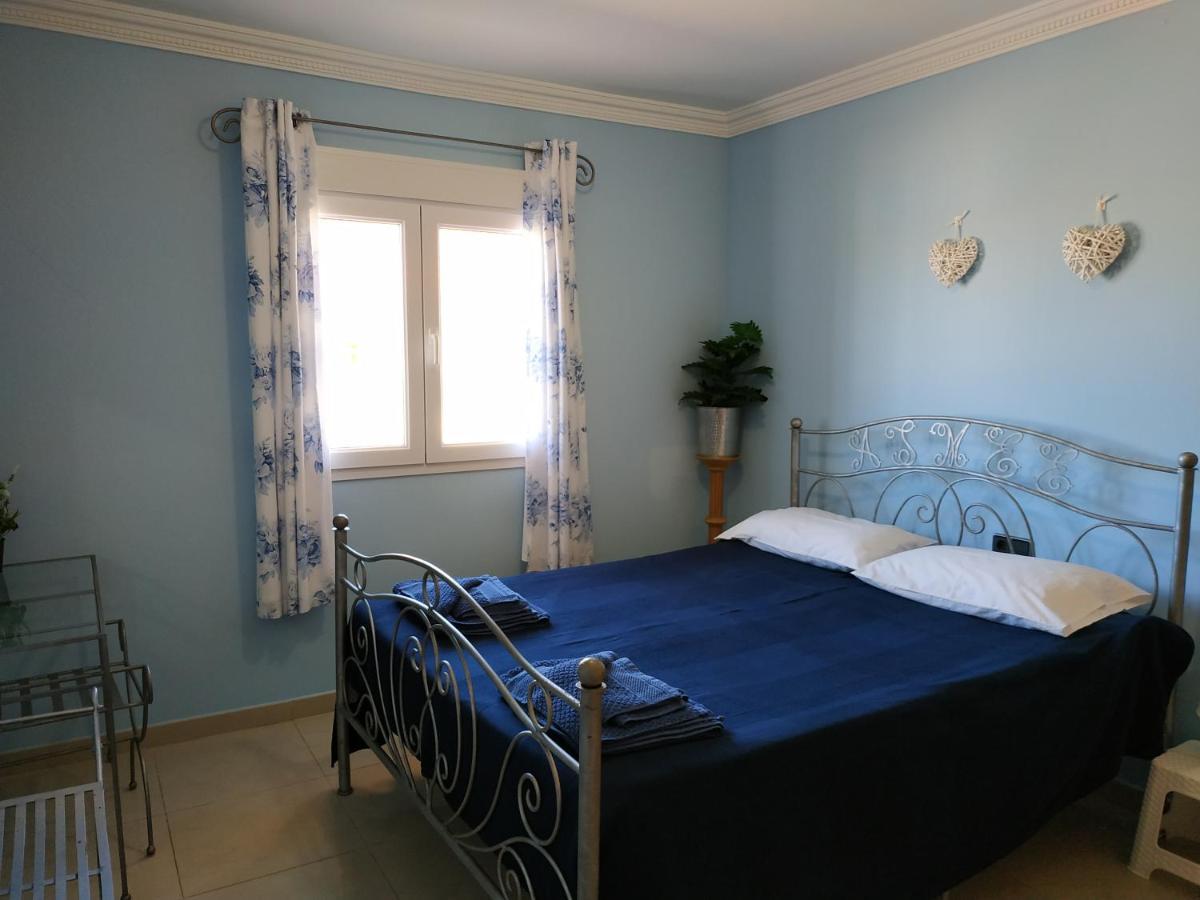 Villa Casa Del Sol 3 Bedroom Villa With Private Solar Covered 12M X 6M Pool Minimum Stay 7 Nights Chromecast And Wifi Throughout The Property Triquivijate Exteriör bild