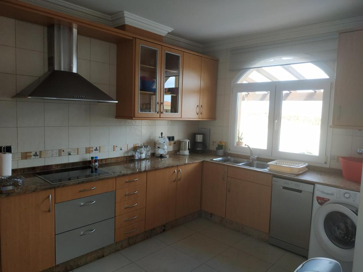 Villa Casa Del Sol 3 Bedroom Villa With Private Solar Covered 12M X 6M Pool Minimum Stay 7 Nights Chromecast And Wifi Throughout The Property Triquivijate Exteriör bild