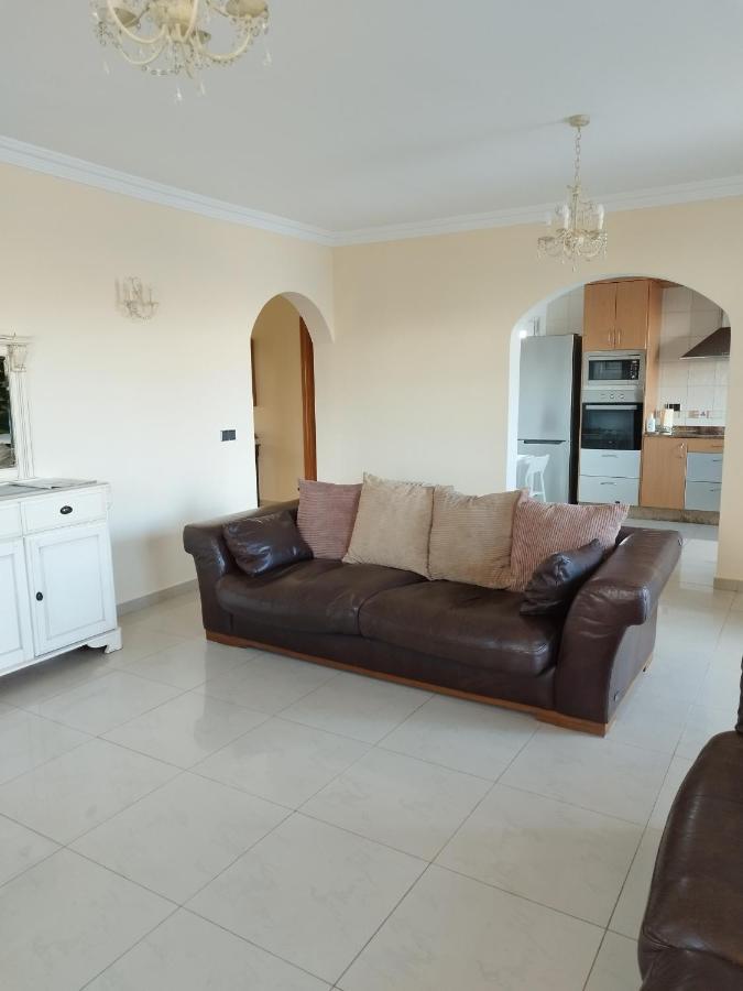 Villa Casa Del Sol 3 Bedroom Villa With Private Solar Covered 12M X 6M Pool Minimum Stay 7 Nights Chromecast And Wifi Throughout The Property Triquivijate Exteriör bild