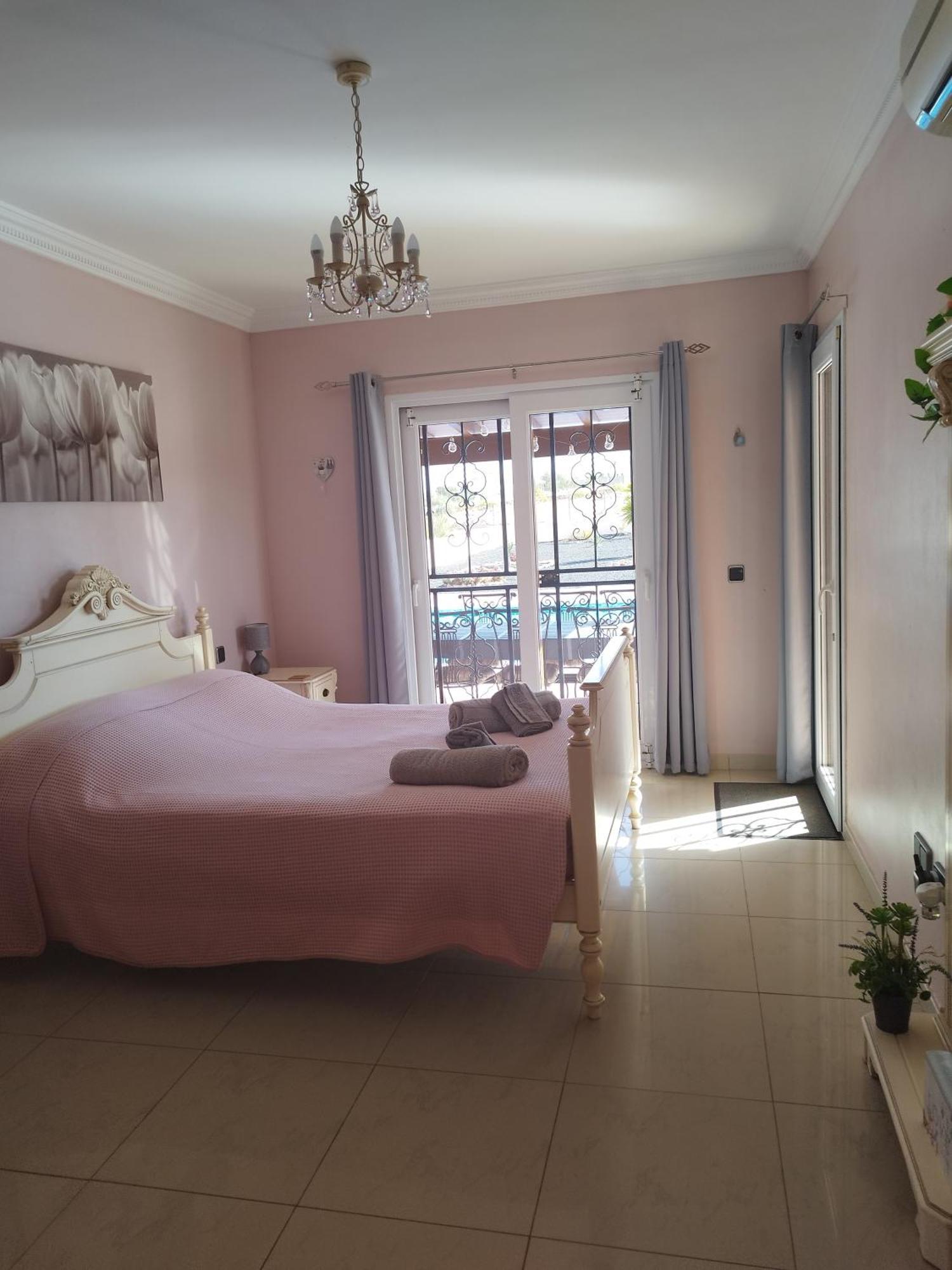 Villa Casa Del Sol 3 Bedroom Villa With Private Solar Covered 12M X 6M Pool Minimum Stay 7 Nights Chromecast And Wifi Throughout The Property Triquivijate Exteriör bild