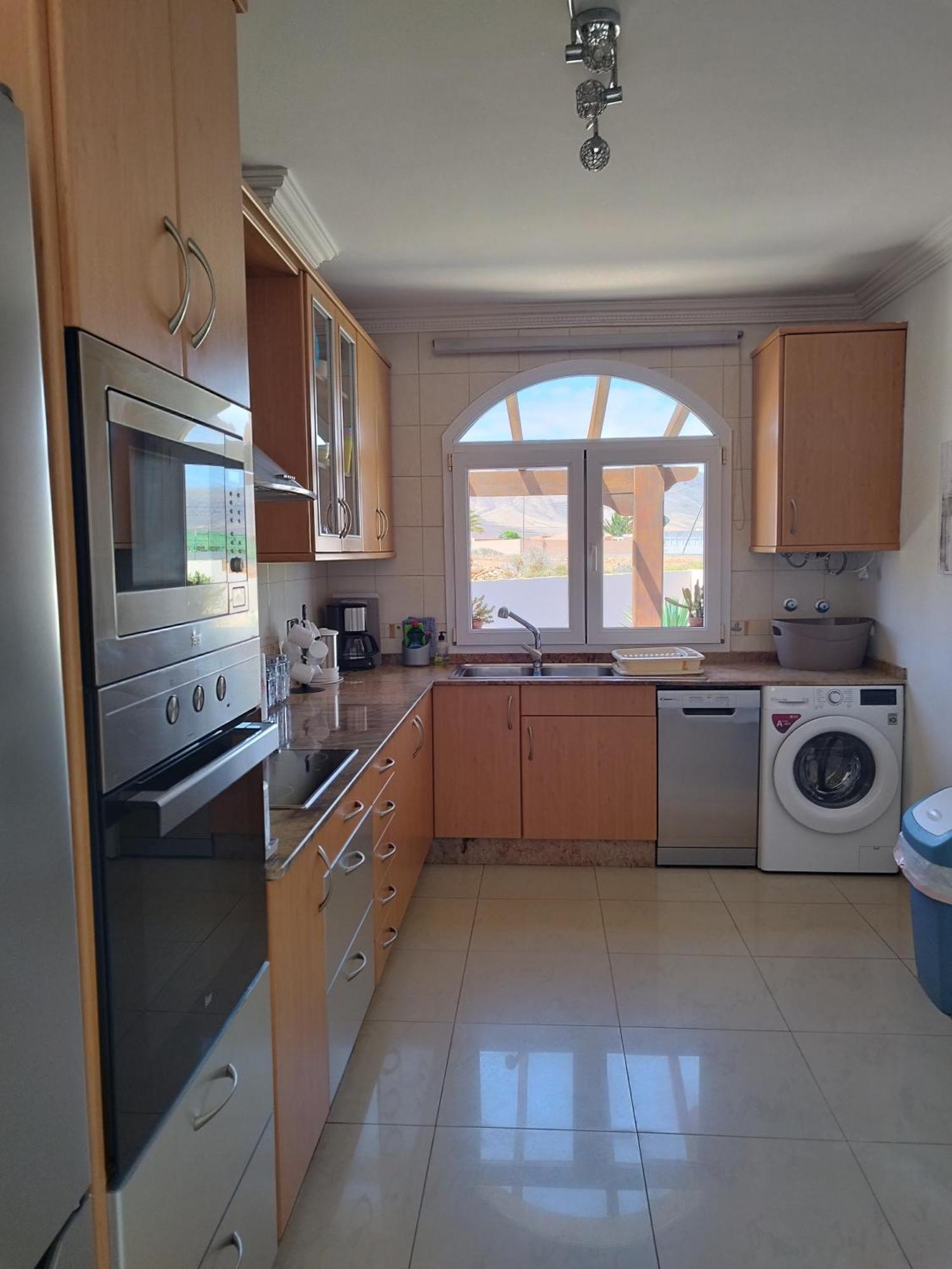 Villa Casa Del Sol 3 Bedroom Villa With Private Solar Covered 12M X 6M Pool Minimum Stay 7 Nights Chromecast And Wifi Throughout The Property Triquivijate Exteriör bild