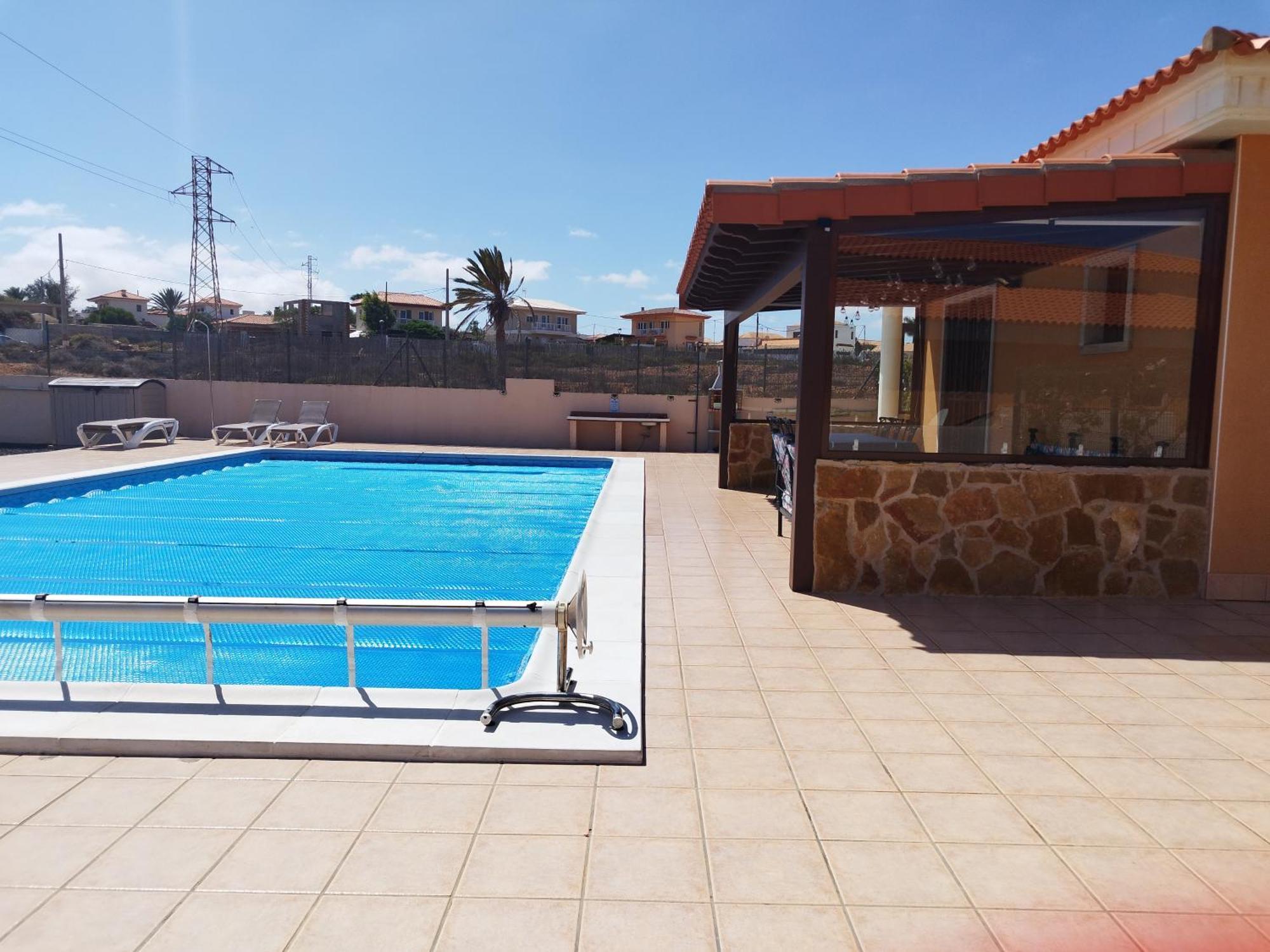 Villa Casa Del Sol 3 Bedroom Villa With Private Solar Covered 12M X 6M Pool Minimum Stay 7 Nights Chromecast And Wifi Throughout The Property Triquivijate Exteriör bild
